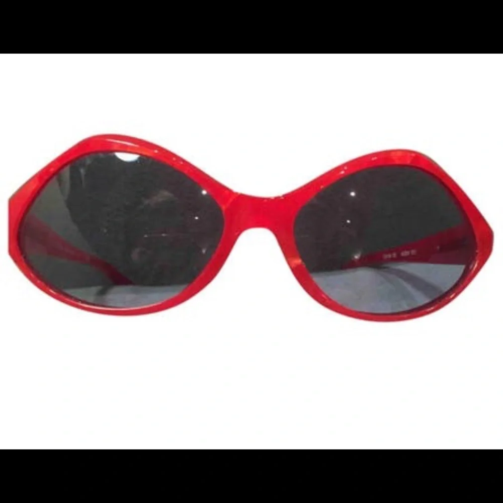 Red Oval Women's Sunglasses